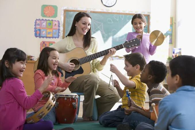 Clases de canto para niños jóvenes y adultos en Quito